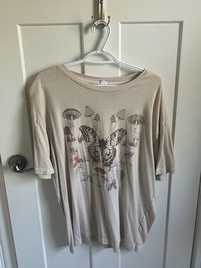 Garage Oversized Graphic Tee